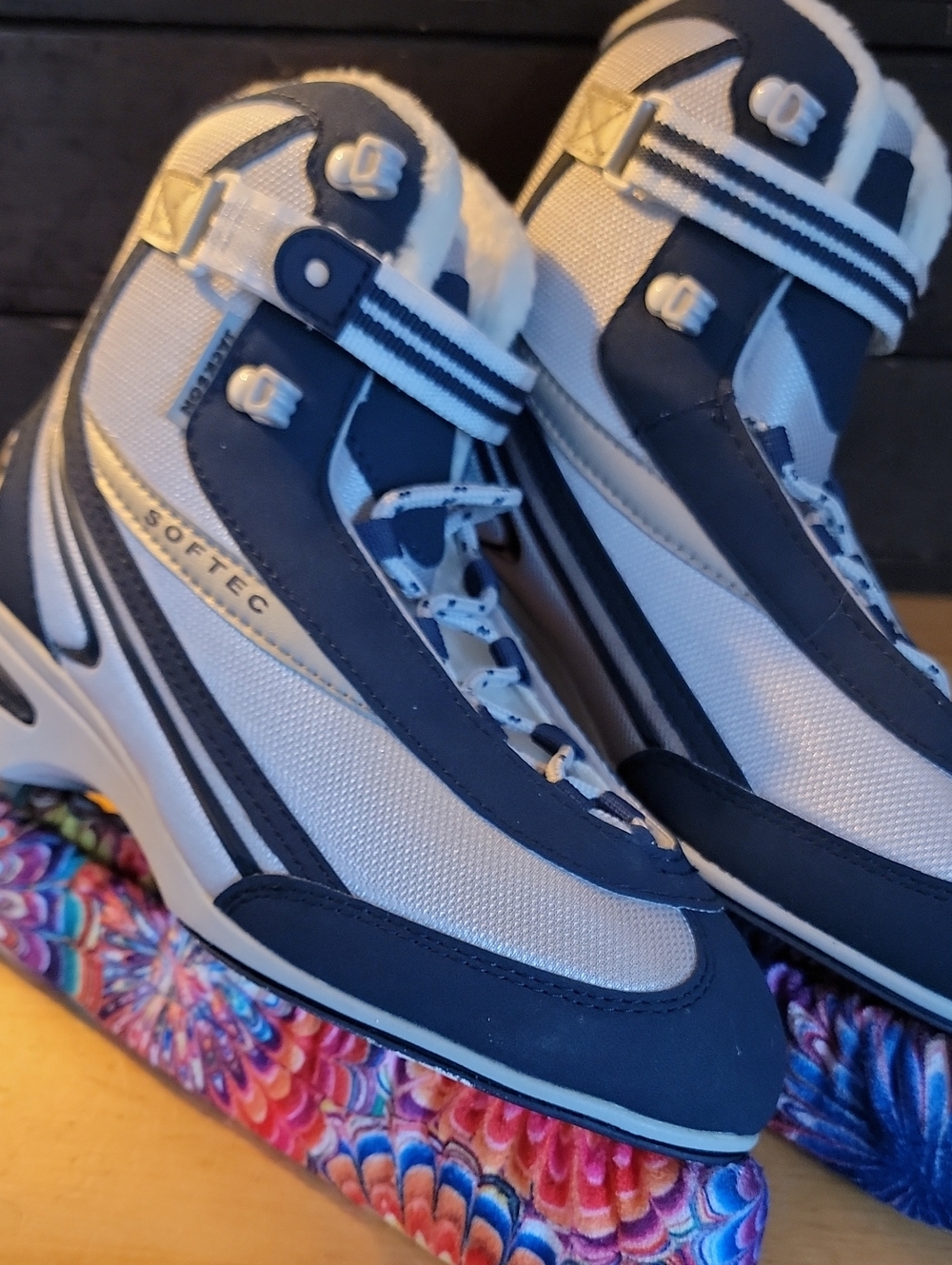 Jackson Softec Womans Sz 9 Navy and Light Grey Ice Skates Figure Skates